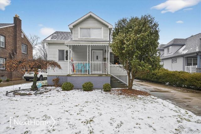 645 Riverbank Street, Wyandotte, MI 48192