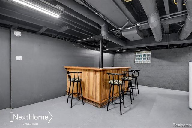 645 Riverbank Street, Wyandotte, MI 48192