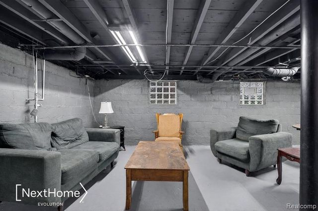 645 Riverbank Street, Wyandotte, MI 48192