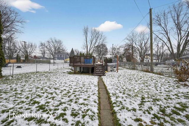 645 Riverbank Street, Wyandotte, MI 48192