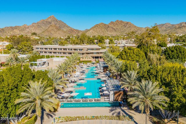 2 BILTMORE Estate 207, Phoenix, AZ 85016