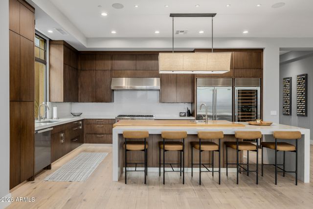 2 BILTMORE Estate 207, Phoenix, AZ 85016