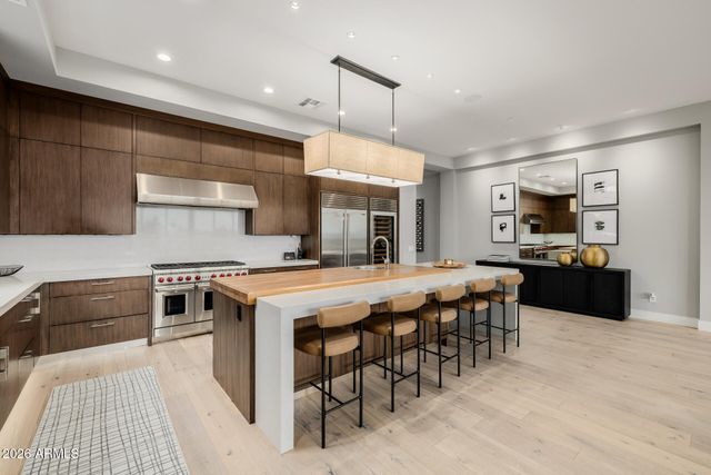 2 BILTMORE Estate 207, Phoenix, AZ 85016