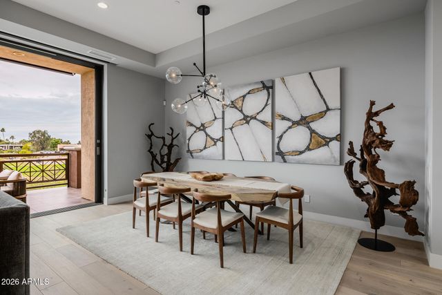 2 BILTMORE Estate 207, Phoenix, AZ 85016