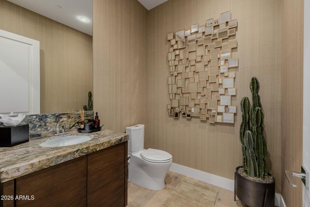 2 BILTMORE Estate 207, Phoenix, AZ 85016