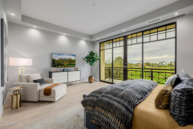 2 BILTMORE Estate 207, Phoenix, AZ 85016