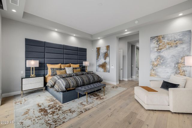 2 BILTMORE Estate 207, Phoenix, AZ 85016