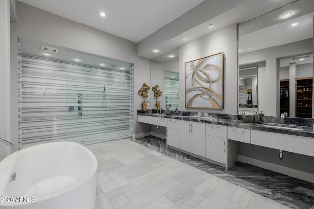 2 BILTMORE Estate 207, Phoenix, AZ 85016