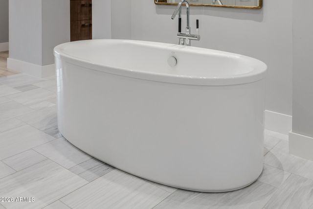 2 BILTMORE Estate 207, Phoenix, AZ 85016