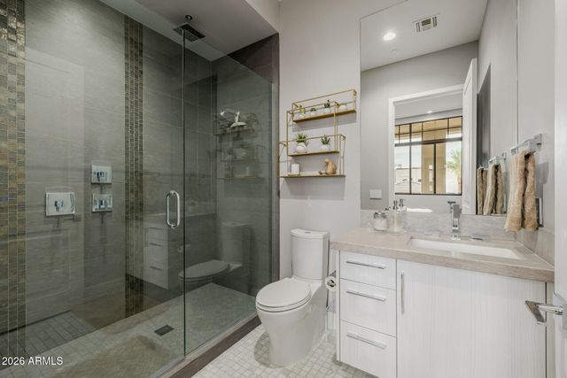 2 BILTMORE Estate 207, Phoenix, AZ 85016