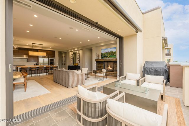 2 BILTMORE Estate 207, Phoenix, AZ 85016