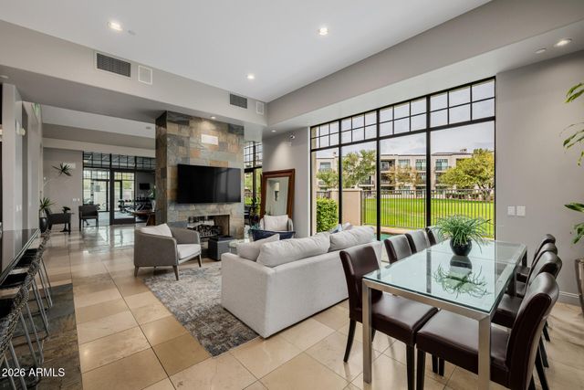 2 BILTMORE Estate 207, Phoenix, AZ 85016