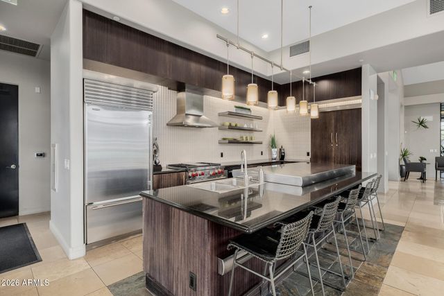 2 BILTMORE Estate 207, Phoenix, AZ 85016