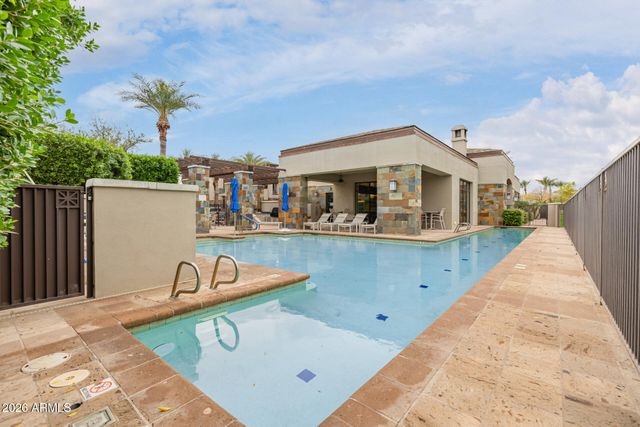 2 BILTMORE Estate 207, Phoenix, AZ 85016