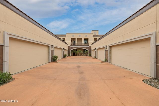 2 BILTMORE Estate 207, Phoenix, AZ 85016