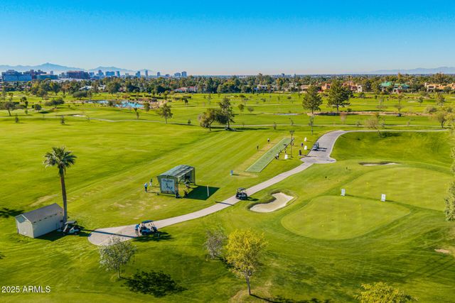 2 BILTMORE Estate 207, Phoenix, AZ 85016