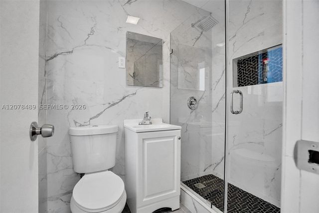 2018-2020 NE 19th St, Fort Lauderdale, FL 33305