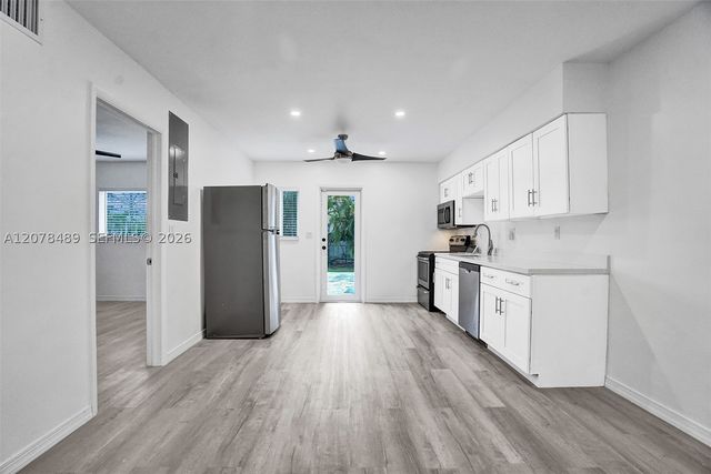 2018-2020 NE 19th St, Fort Lauderdale, FL 33305