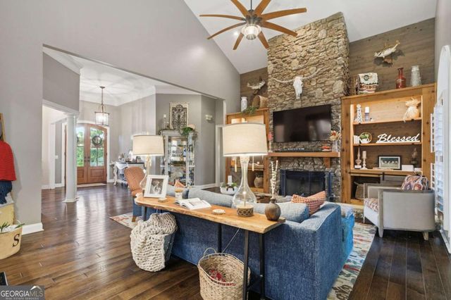 416 Spring Place Road NE, White, GA 30184