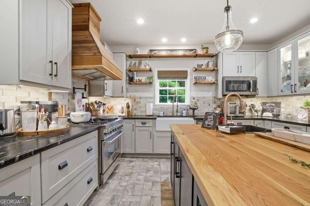 416 Spring Place Road NE, White, GA 30184