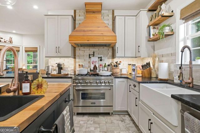 416 Spring Place Road NE, White, GA 30184