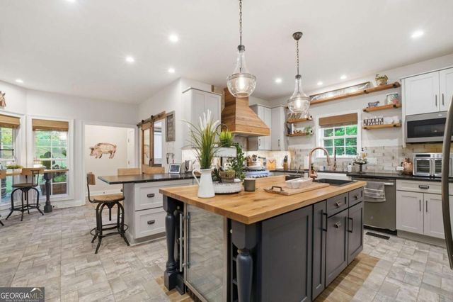 416 Spring Place Road NE, White, GA 30184