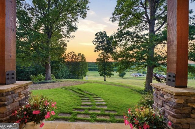 416 Spring Place Road NE, White, GA 30184