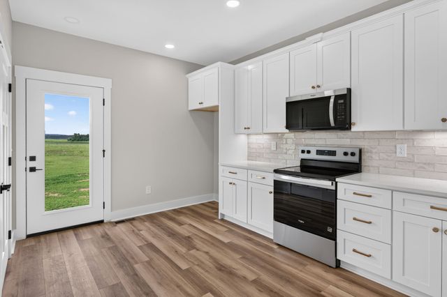 3631 Greenhaw Rd, Decherd, TN 37324