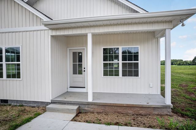 3631 Greenhaw Rd, Decherd, TN 37324