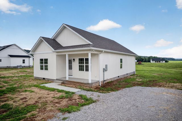 3631 Greenhaw Rd, Decherd, TN 37324