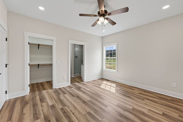 3631 Greenhaw Rd, Decherd, TN 37324
