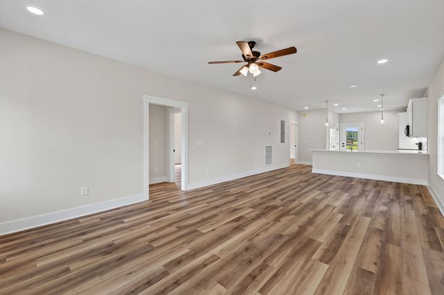 3631 Greenhaw Rd, Decherd, TN 37324