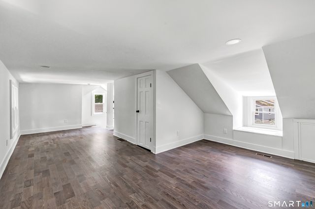 21 Meadow Street, Milford, CT 06460