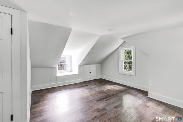 21 Meadow Street, Milford, CT 06460