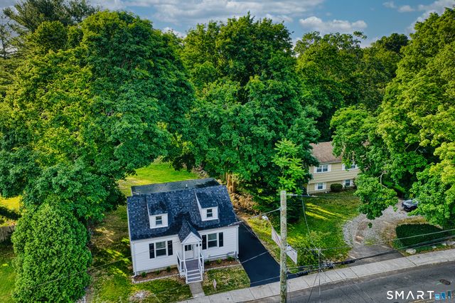 21 Meadow Street, Milford, CT 06460