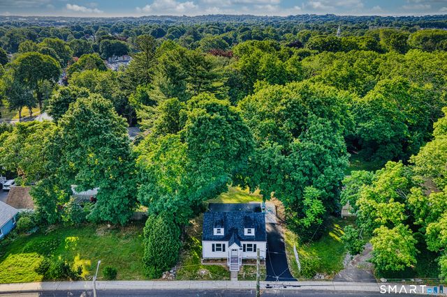 21 Meadow Street, Milford, CT 06460