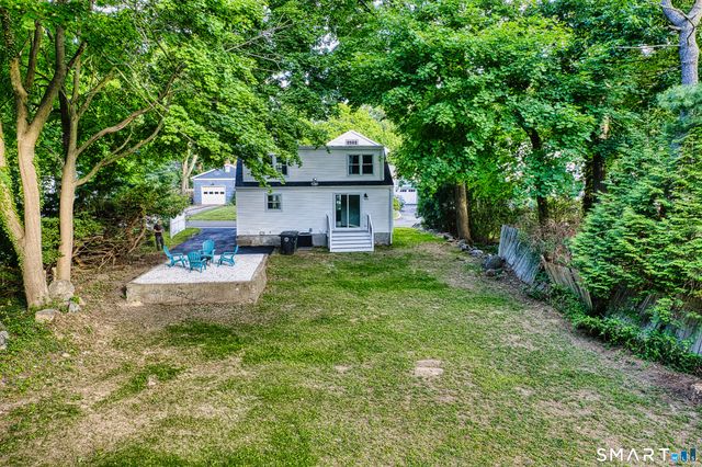 21 Meadow Street, Milford, CT 06460