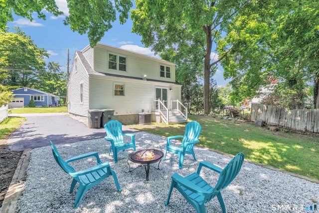 21 Meadow Street, Milford, CT 06460