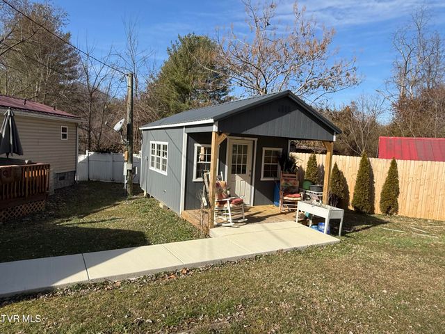 126 Ollie Collins Road, Elizabethton, TN 37643