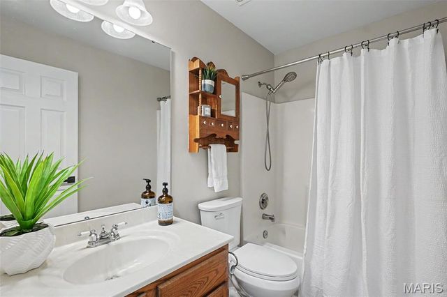 1220 Begonia Drive, O'fallon, MO 63366