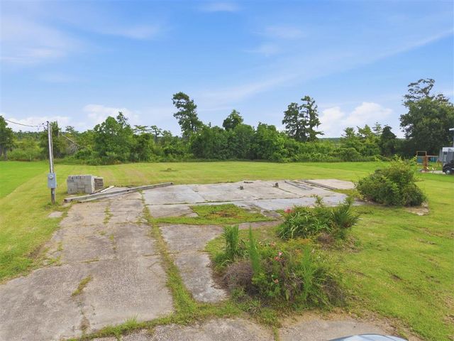 1916 Perkins Ferry Road S, Lake Charles, LA 70611