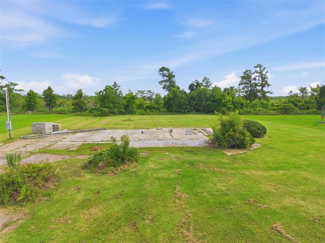 1916 Perkins Ferry Road S, Lake Charles, LA 70611