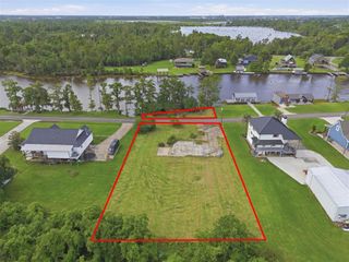 1916 Perkins Ferry Road S, Lake Charles, LA 70611