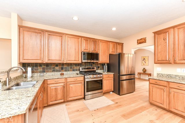 9735 Trevia Drive, Indianapolis, IN 46236