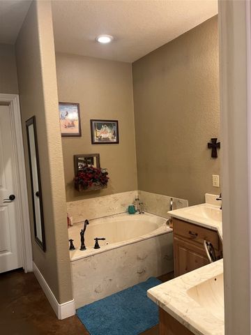 213 Northline, Teague, TX 75860