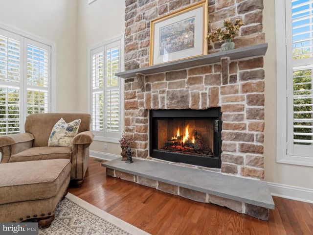 7 LOCKHART DR, Garnet Valley, PA 19060