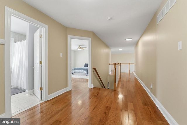 7 LOCKHART DR, Garnet Valley, PA 19060