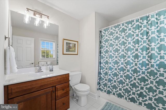 7 LOCKHART DR, Garnet Valley, PA 19060