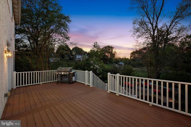 7 LOCKHART DR, Garnet Valley, PA 19060