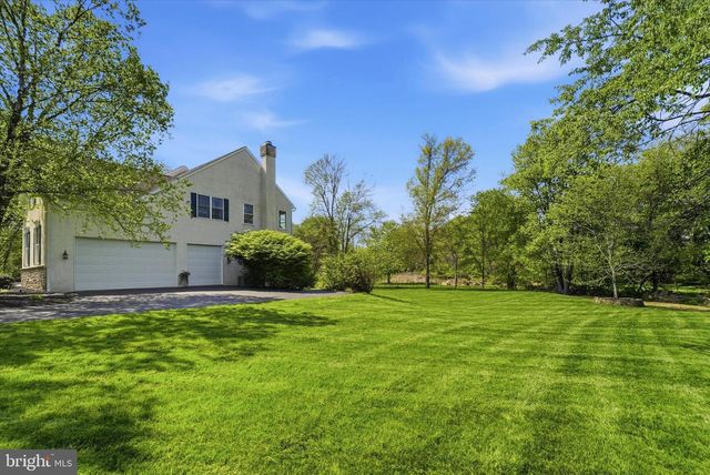 7 LOCKHART DR, Garnet Valley, PA 19060